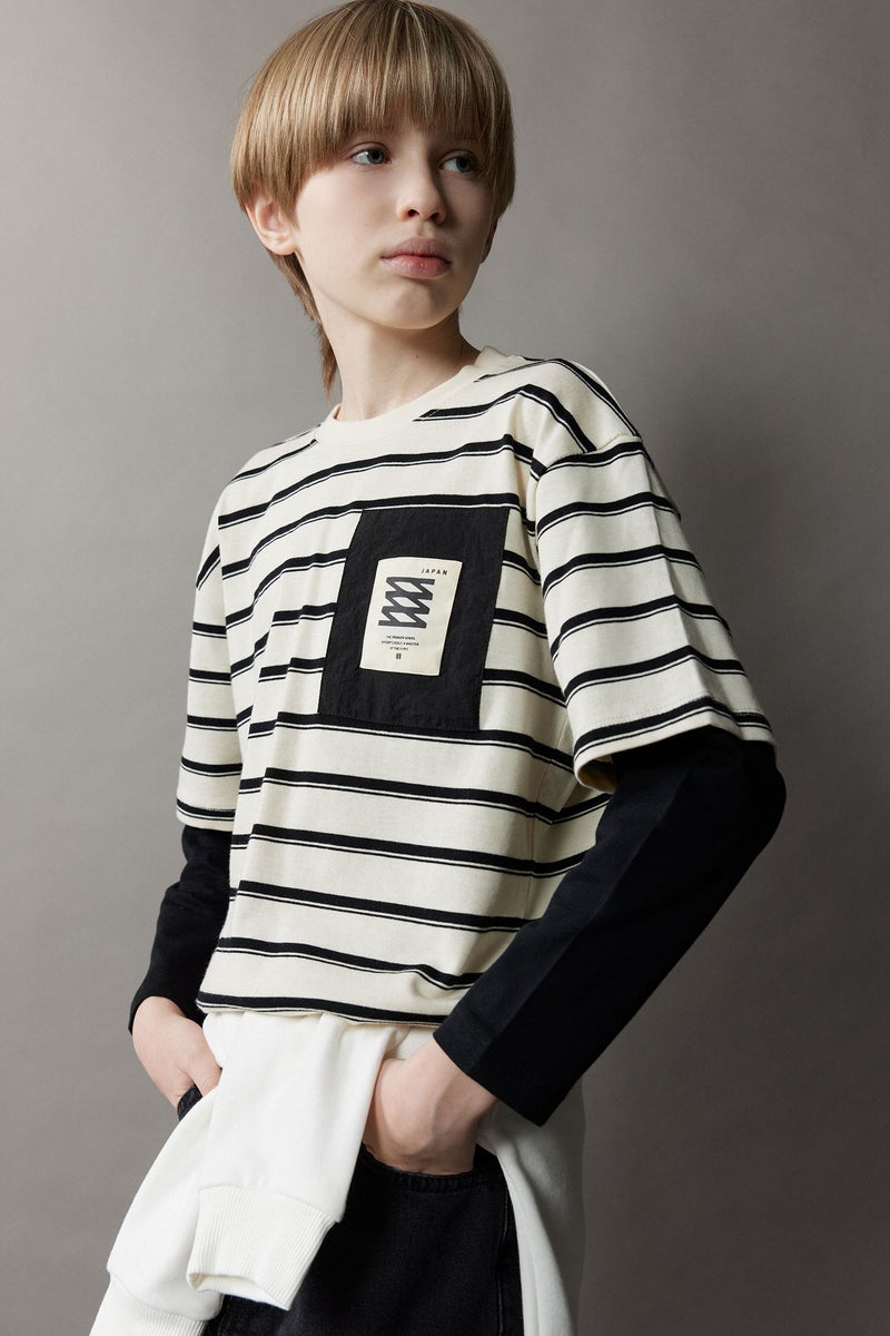 ديفاكتو تيشيرت مخطط كم طويل اوفر سايز برقبة مستديرة - Image 3